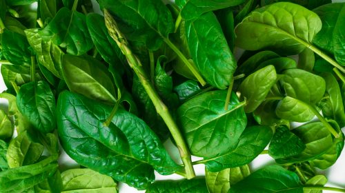 min-diaetists-hurtig-spinatsalat-med-groenne-asparges-thumbnail